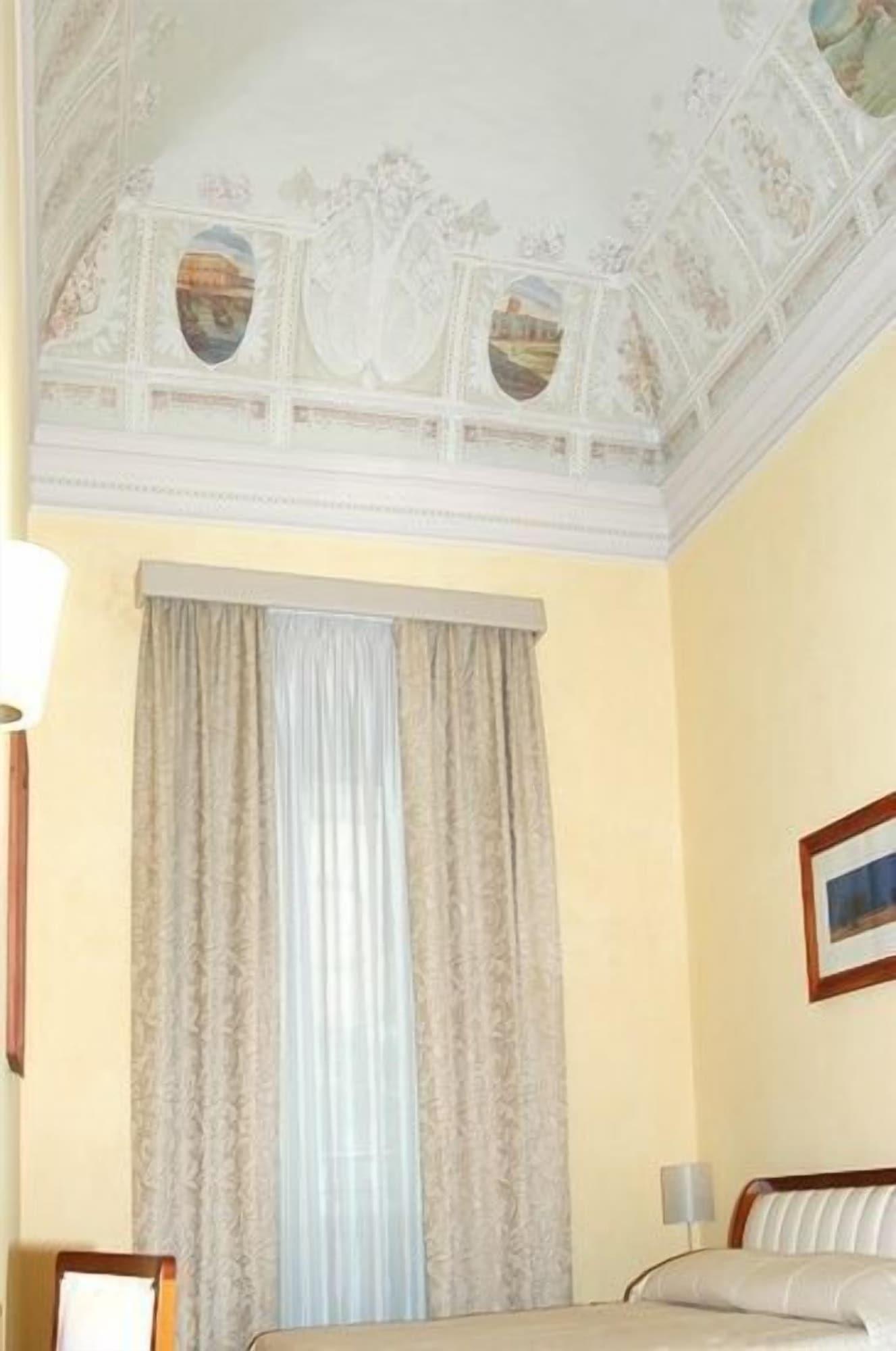 Agathae Hotel 3*